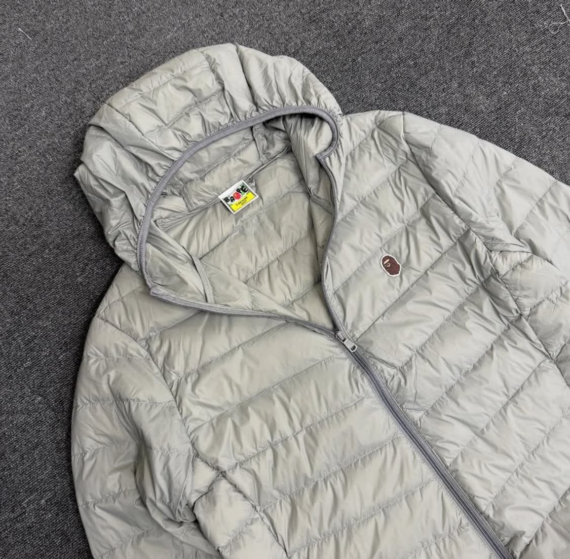 베이프 그레이 경량패딩 상품이미지2