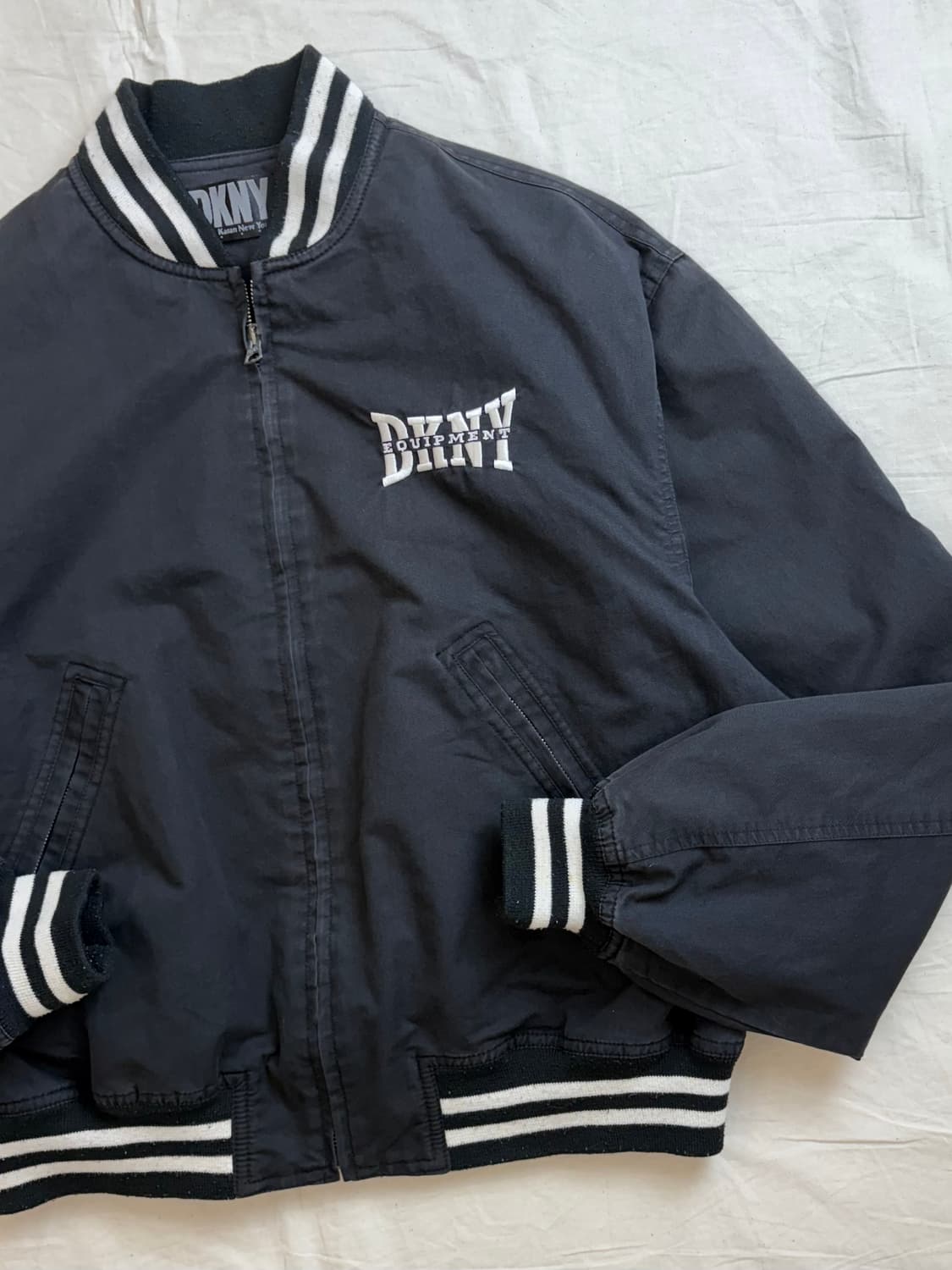 DKNY 도나카란뉴욕 빈티지 코튼 집업 바시티 자켓 상품이미지5