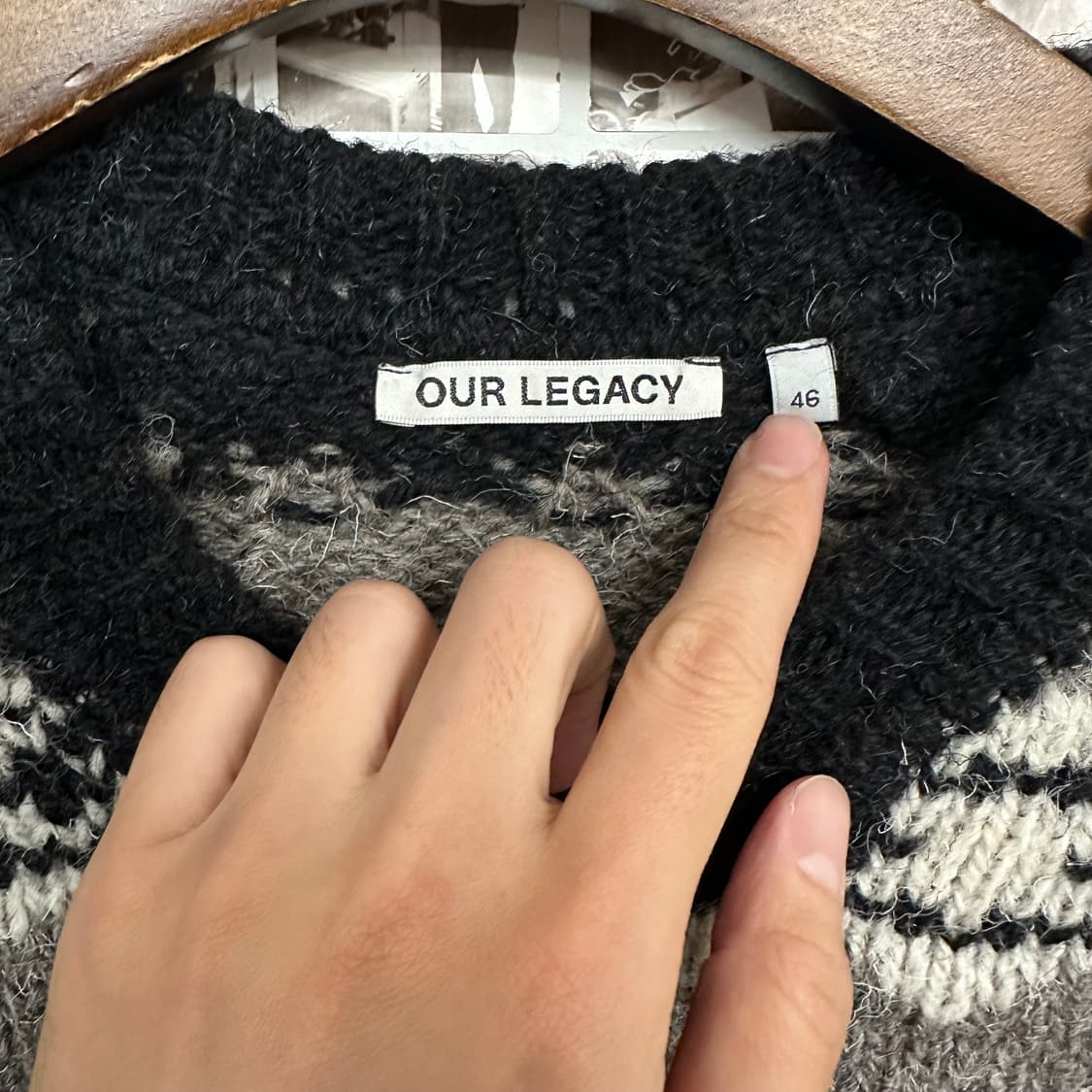 아워레가시 그린란드 V넥 스웨터 상품이미지4