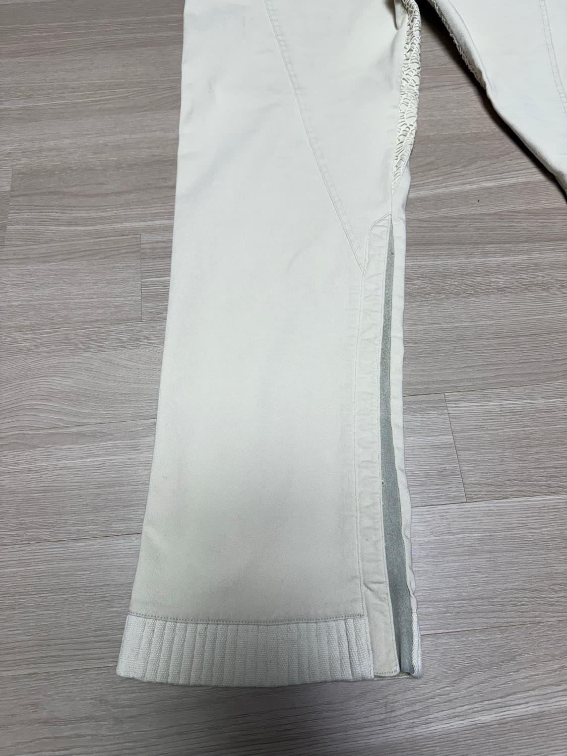 xlim ep3 02 trousers 아이보리 3사이즈 상품이미지3