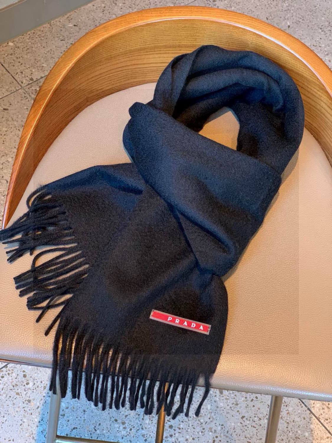 프라다 리나일론 개버딘 앤 울 스카프 상품이미지1