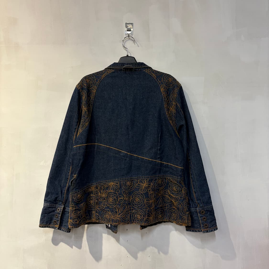 오일릴리 플라워 자수 패치워크 데님자켓 상품이미지9