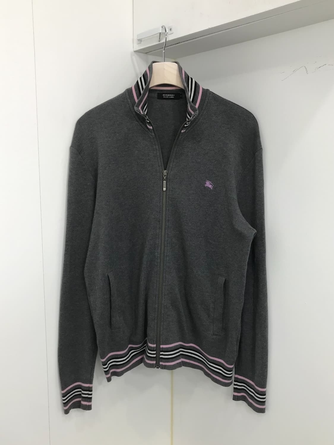 Burberry Pink Detail Zip-Up 상품이미지7