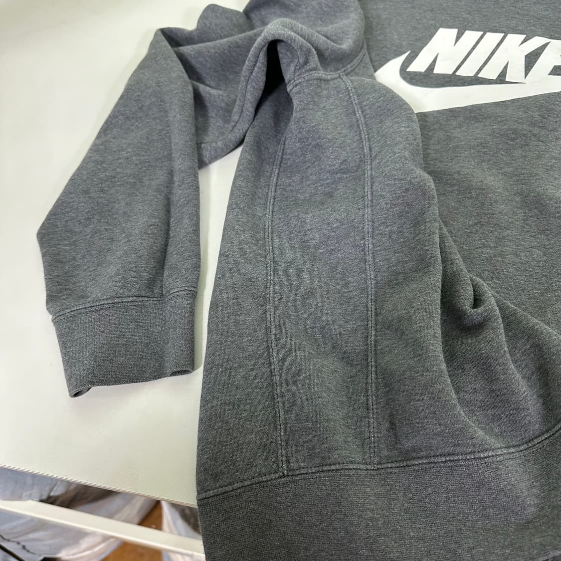 L 나이키 진그레이 오버핏 빅로고 코튼 맨투맨 상품이미지3