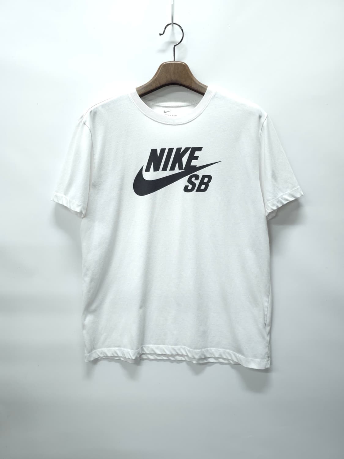 나이키 SB 드라이핏 로고 반팔 티셔츠 화이트(105) 상품이미지1