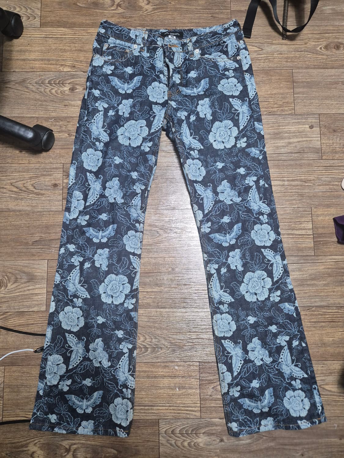 Ozone community 플라워 부츠컷 청바지 급처합니다. 상품이미지1