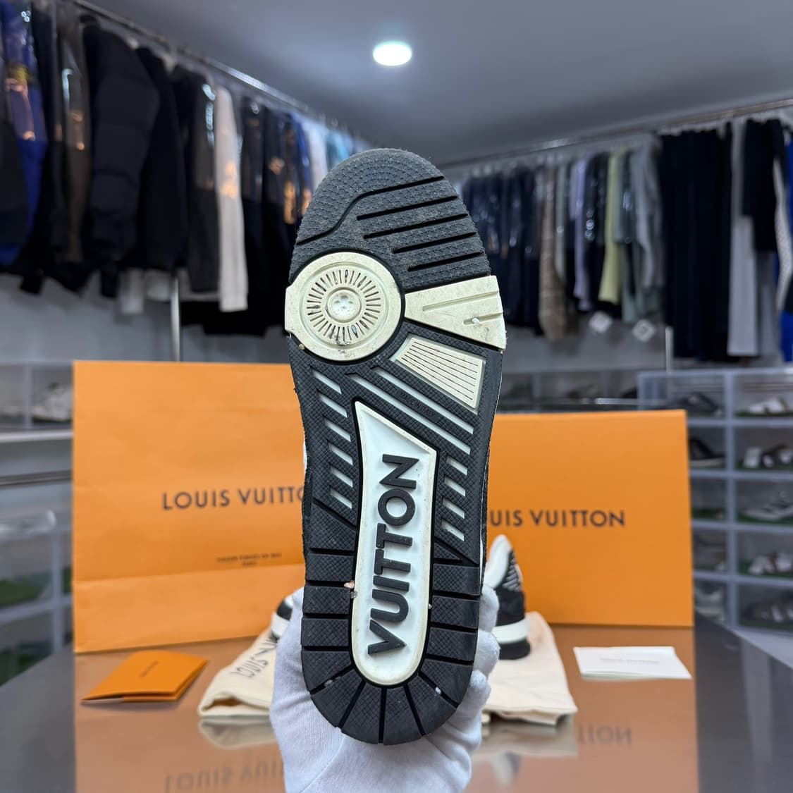 [리오브] 루이비통 LV 트레이너 데님 모노그램 스니커즈 상품이미지4