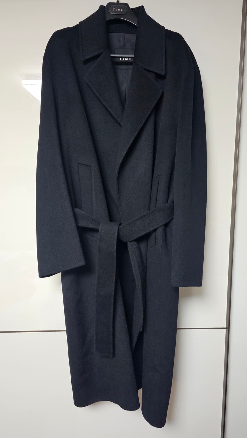 타임옴므 블랙 캐시미어 벨티드 코트
110 상품이미지1