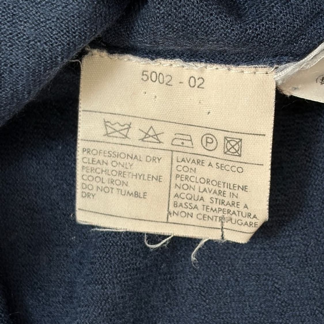 FERRAGAMO 캐시미어100% 브이넥 스웨터 XL 상품이미지5