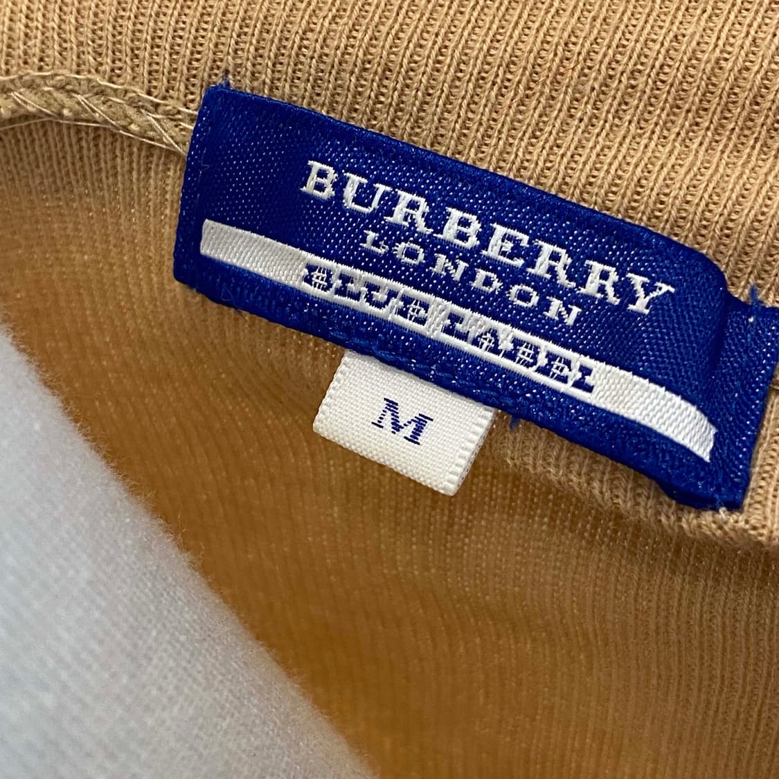 버버리 블루라벨 버버리 로고 아이보리 니트 상품이미지5