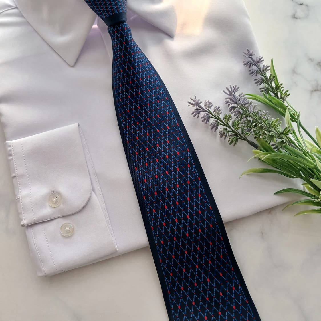 밀라숀 실크 네이비 아가일 패턴 넥타이 9.1cm A+등급 A18795
 상품이미지6