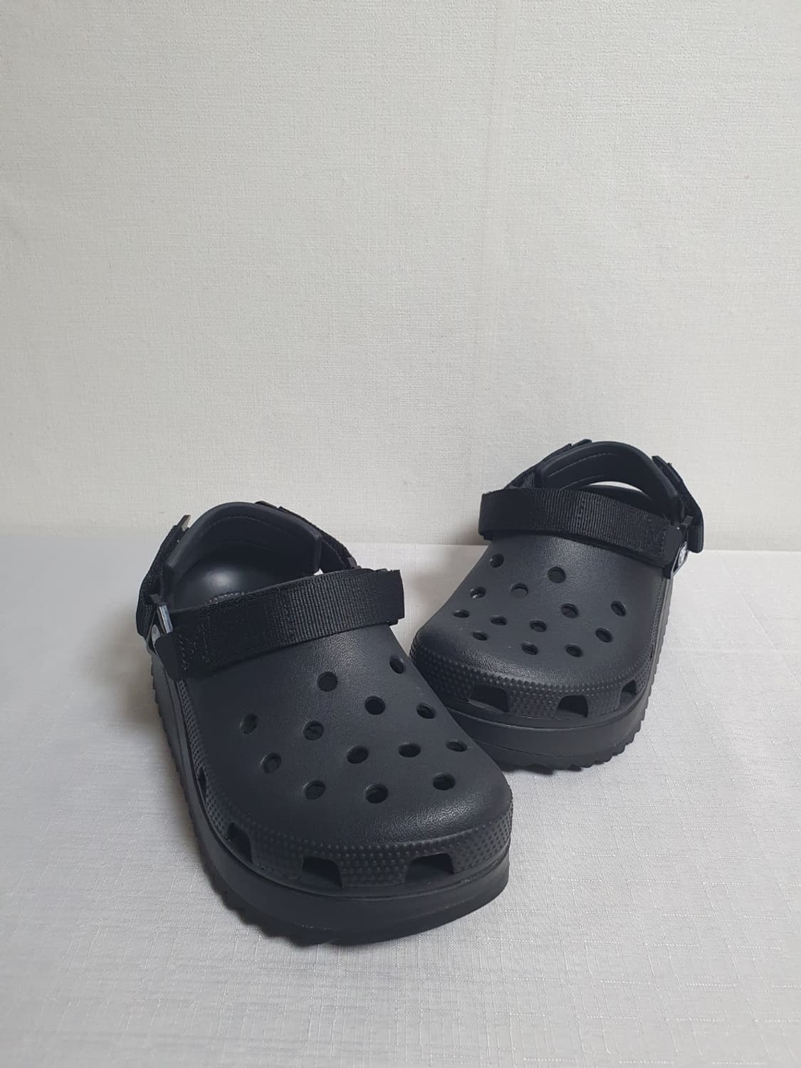 크록스 클래식 하이커 클로그 샌들 블랙 230mm 상품이미지2