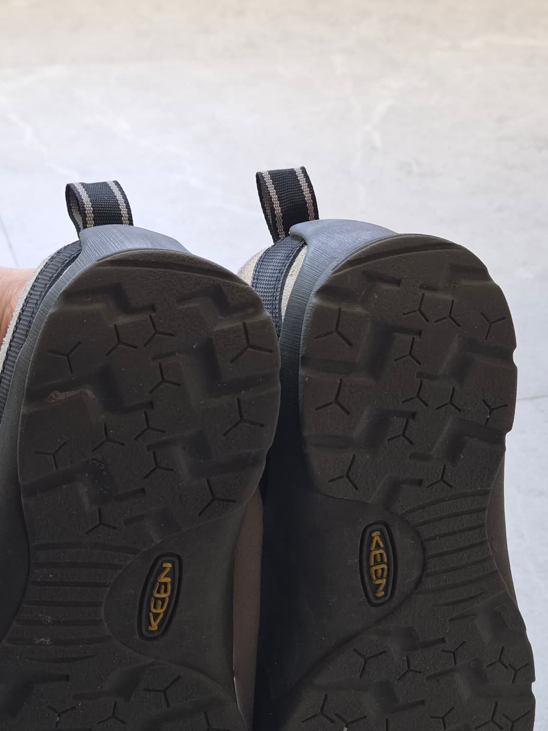 킨 재스퍼 스웨이드 스니커즈 버치 펀 상품이미지6