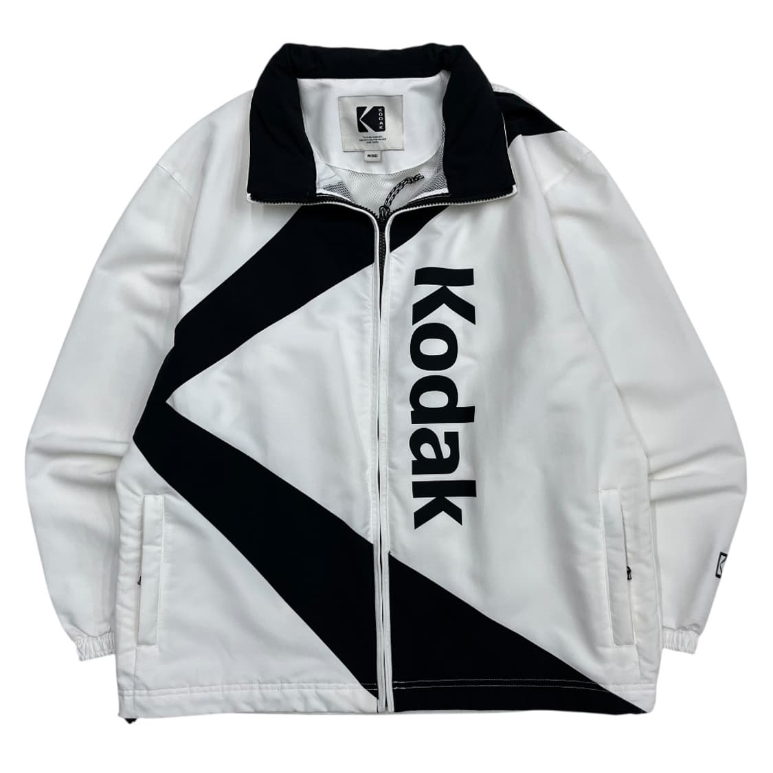 코닥 블랙 로고 화이트 바람막이 95 상품이미지4