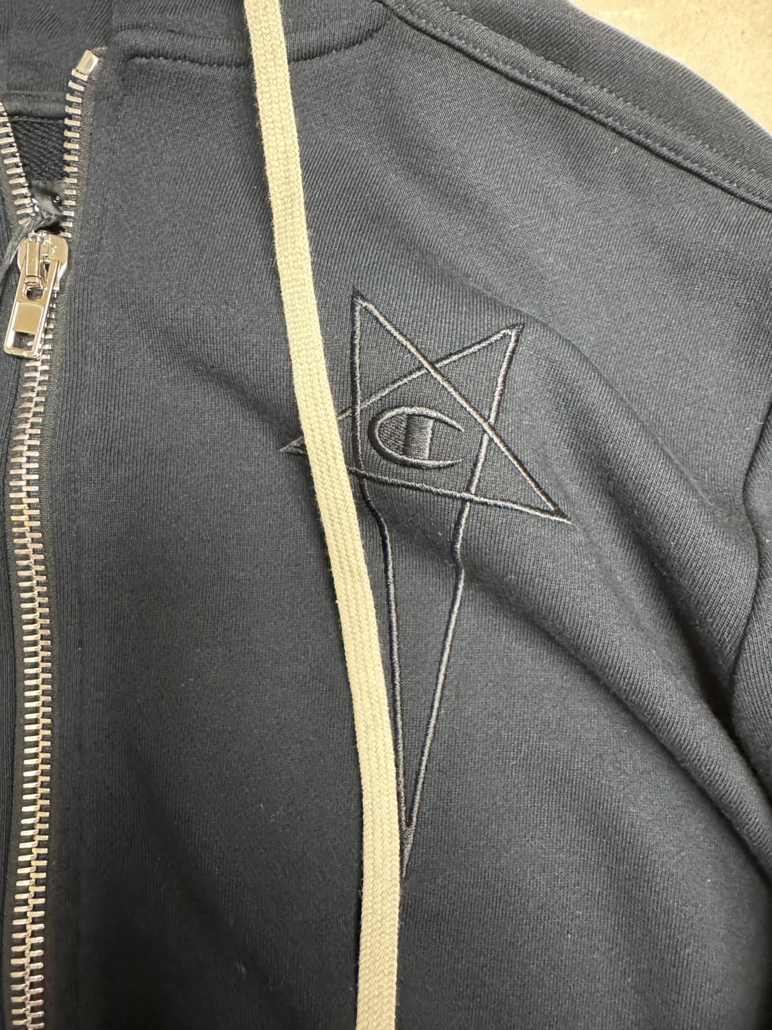 릭오웬스 챔피온 후드 집업 상품이미지5