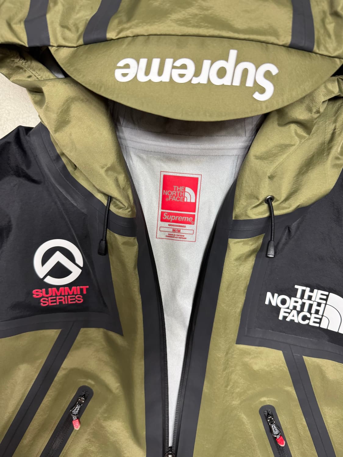 슈프림 x 노스페이스 서밋 시리즈 아우터 테이프 심 자켓 올리브 M 상품이미지2