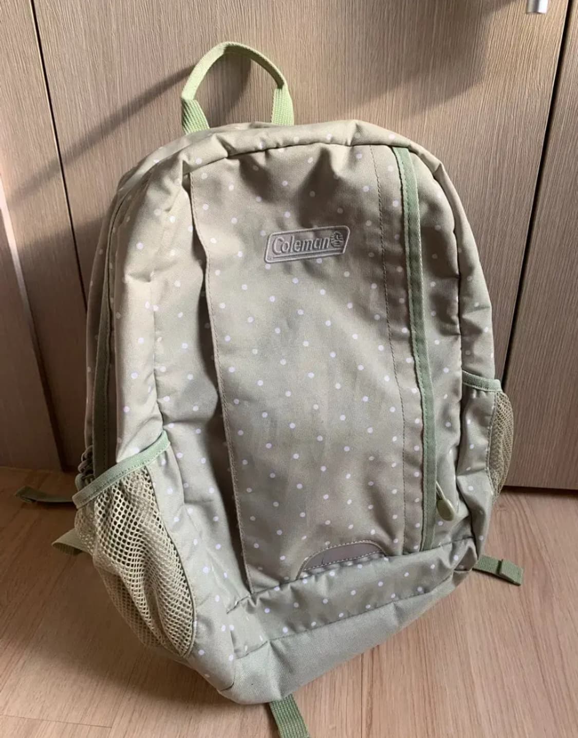 희귀) coleman 도트 물방울 땡땡이 메론색 연카키색 백팩 상품이미지1