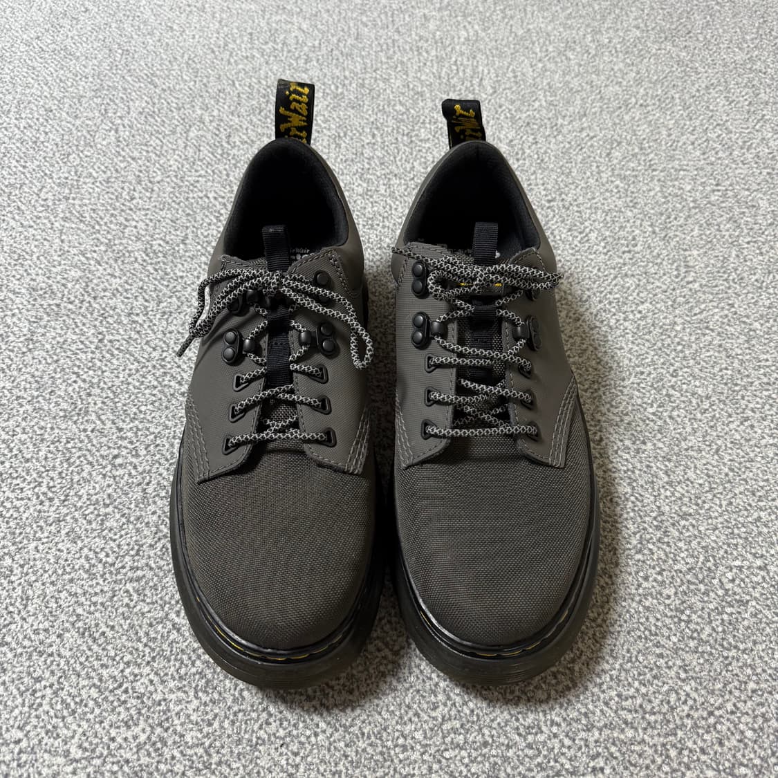 [정가 25만원] 닥터마틴 타릭 로우 UK10 290 상품이미지5