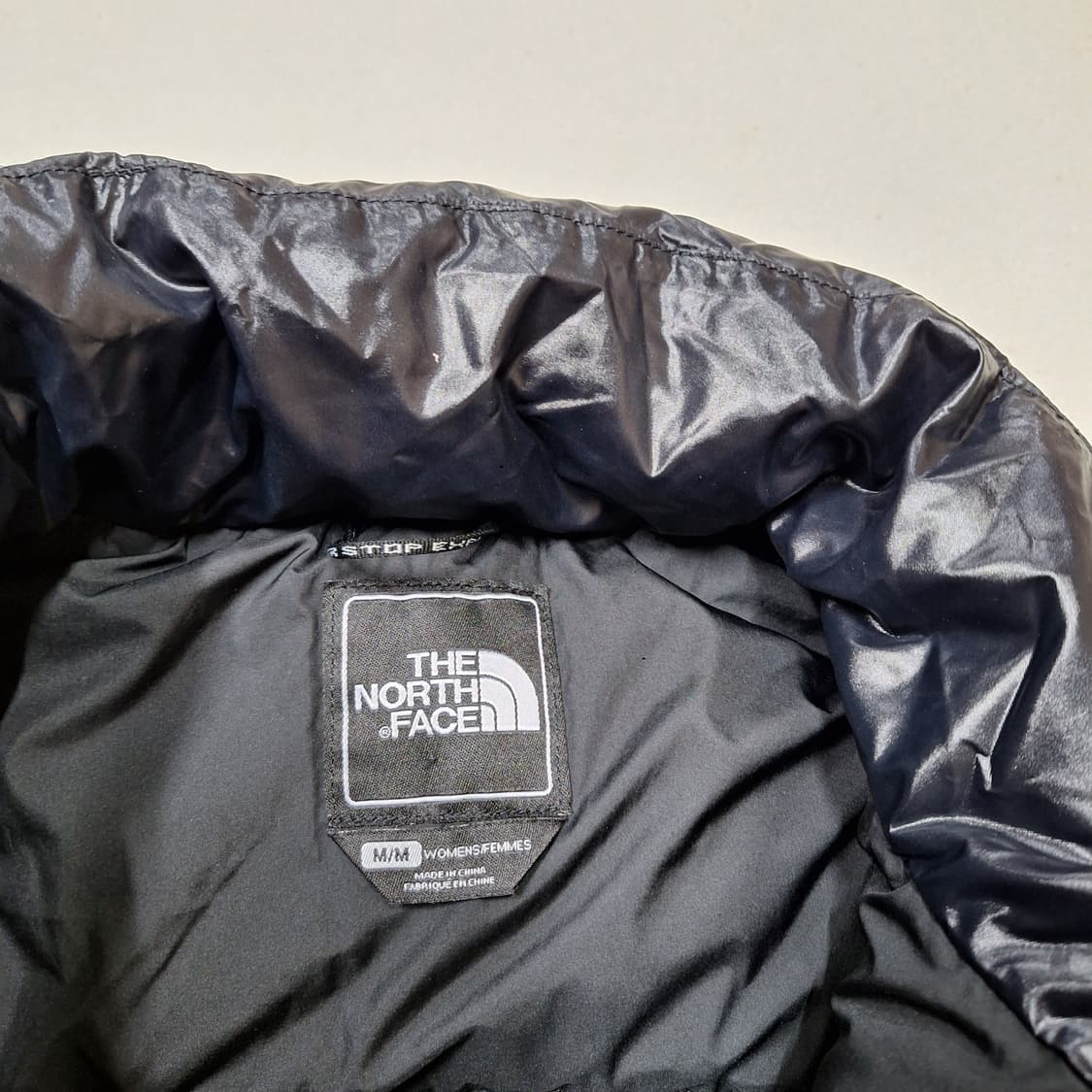 노스페이스  700눕시 유광패딩조끼M 상품이미지5