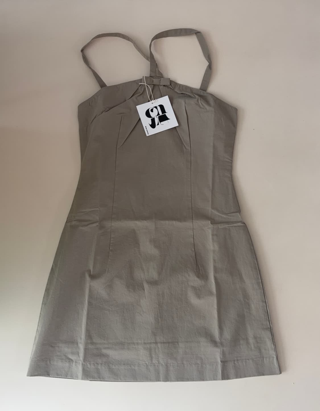 const 리본 홀터넥 미니 원피스 (카키) 상품이미지1