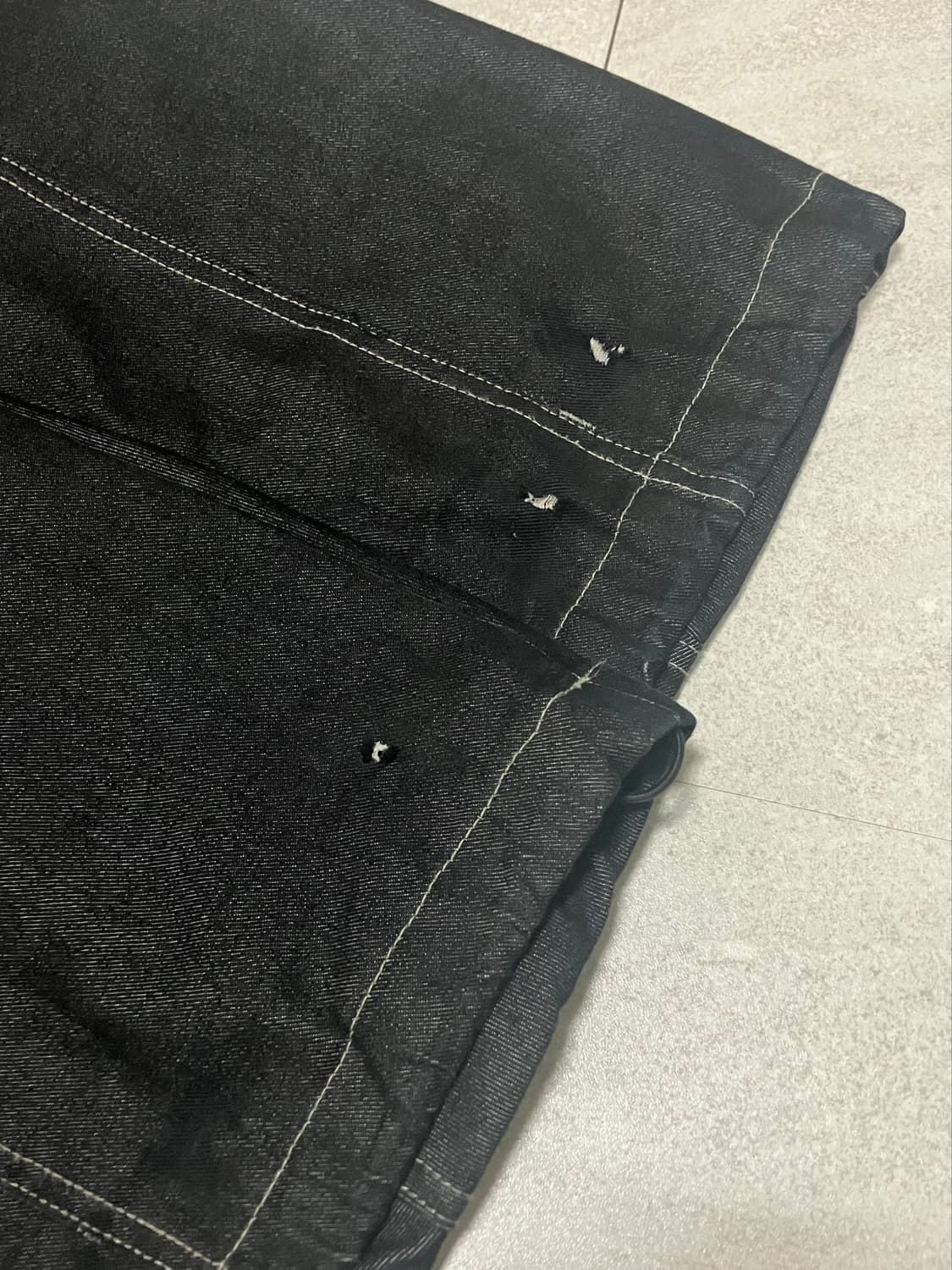 Knee Pin-tuck Printed Denim Pants 상품이미지3