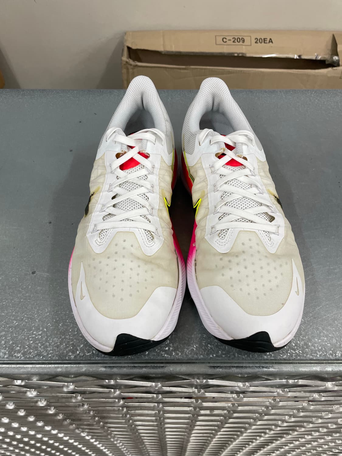 나이키 줌 윈플로 8 260 상품이미지5