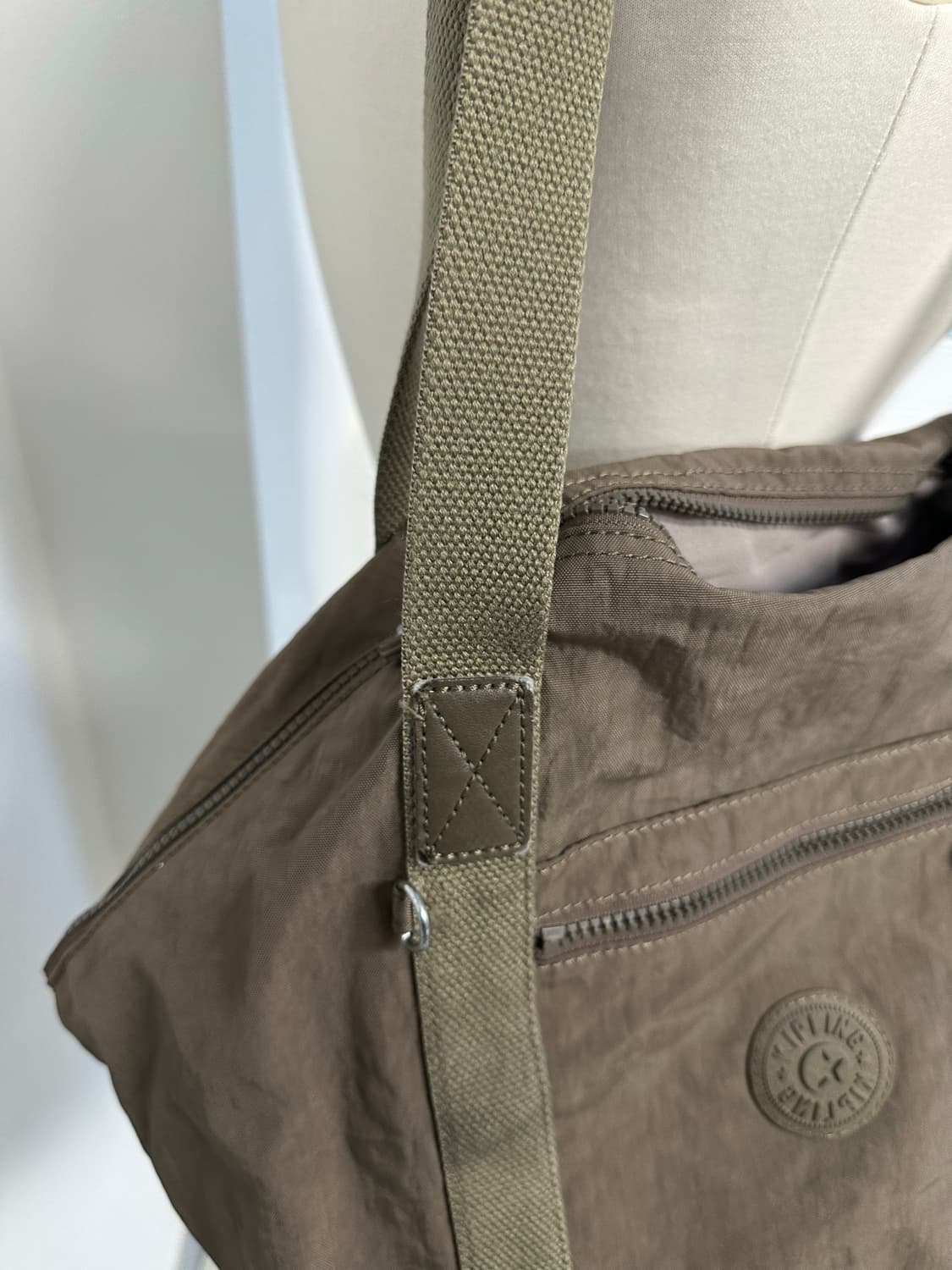 키플링 카키 토트백 상품이미지6