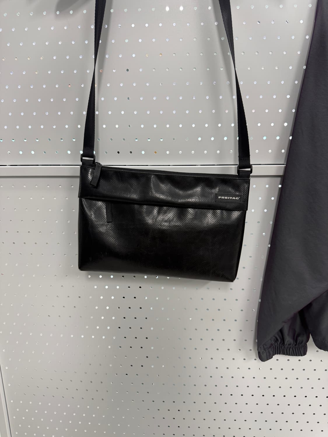 프라이탁 루 lou 올검 상품이미지1