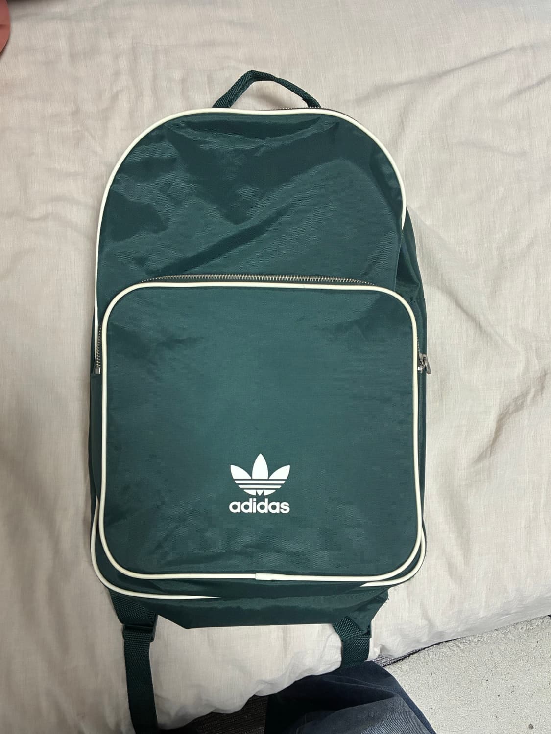 아디다스 클래식 그린 백팩 상품이미지1