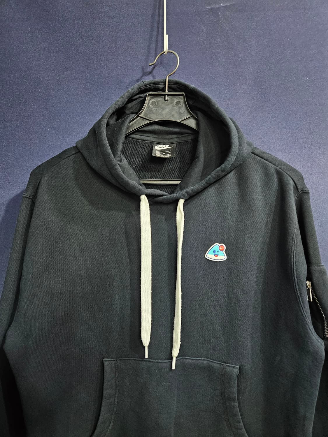 나이키 자수로고 블랙차콜 남성 105 포켓 후드티  상품이미지7