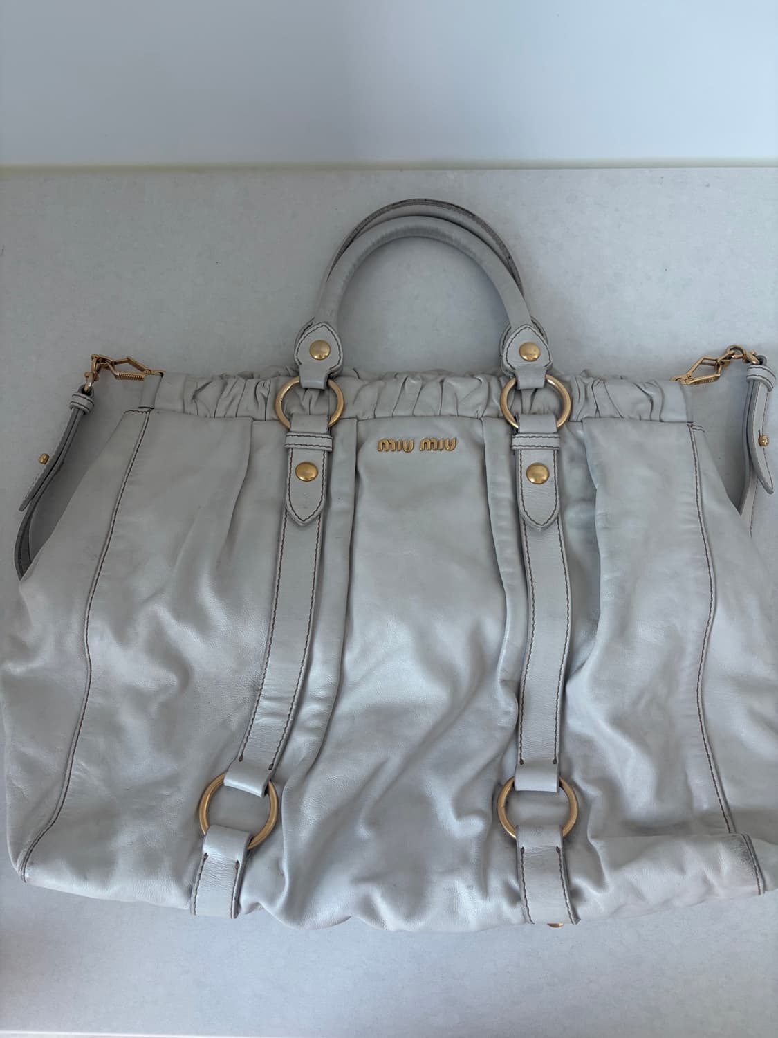 미우미우 정품 아이보리 숄더백 상품이미지1