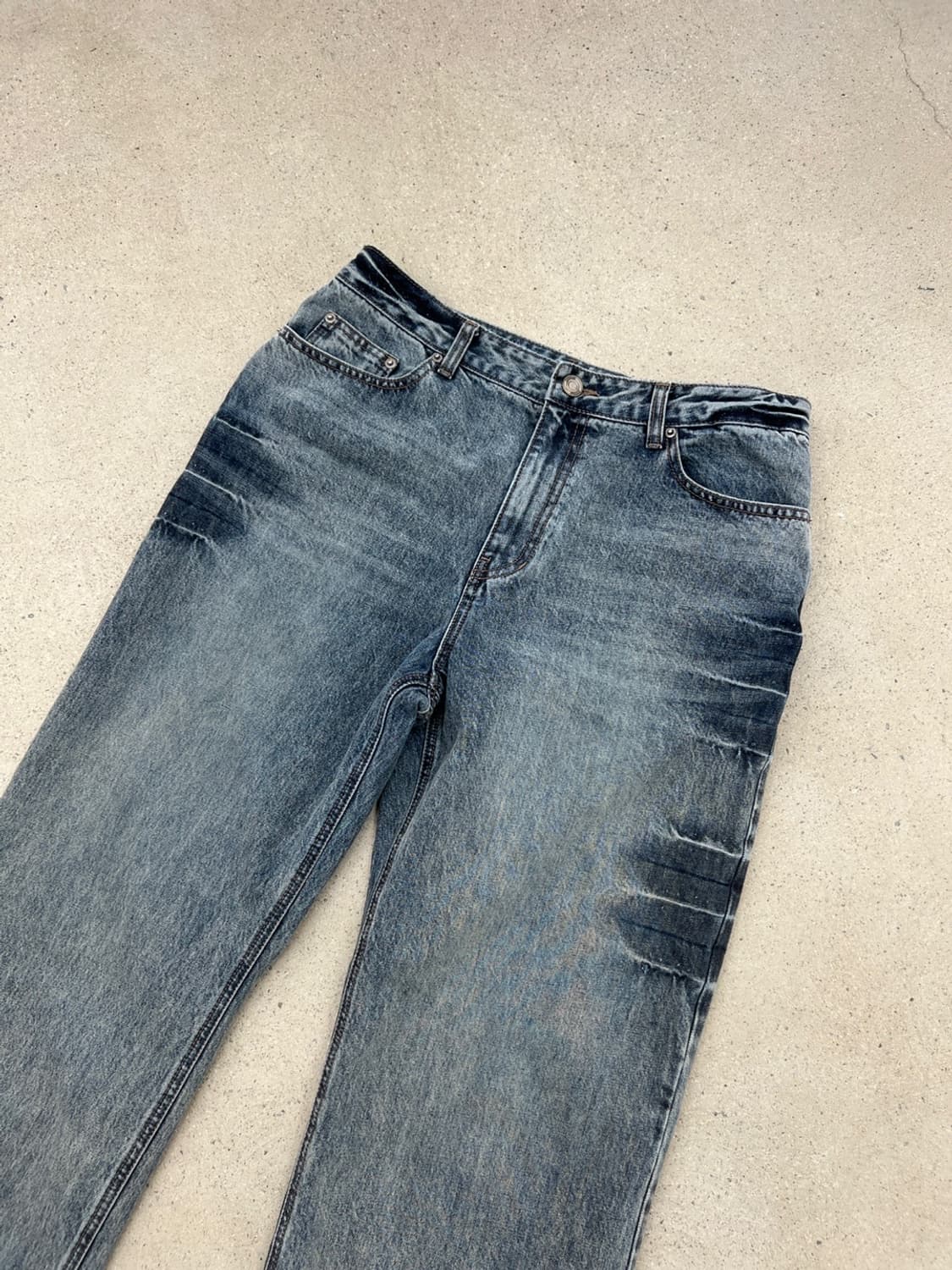 준지 24ss 워시드 코어 데님 팬츠 상품이미지4