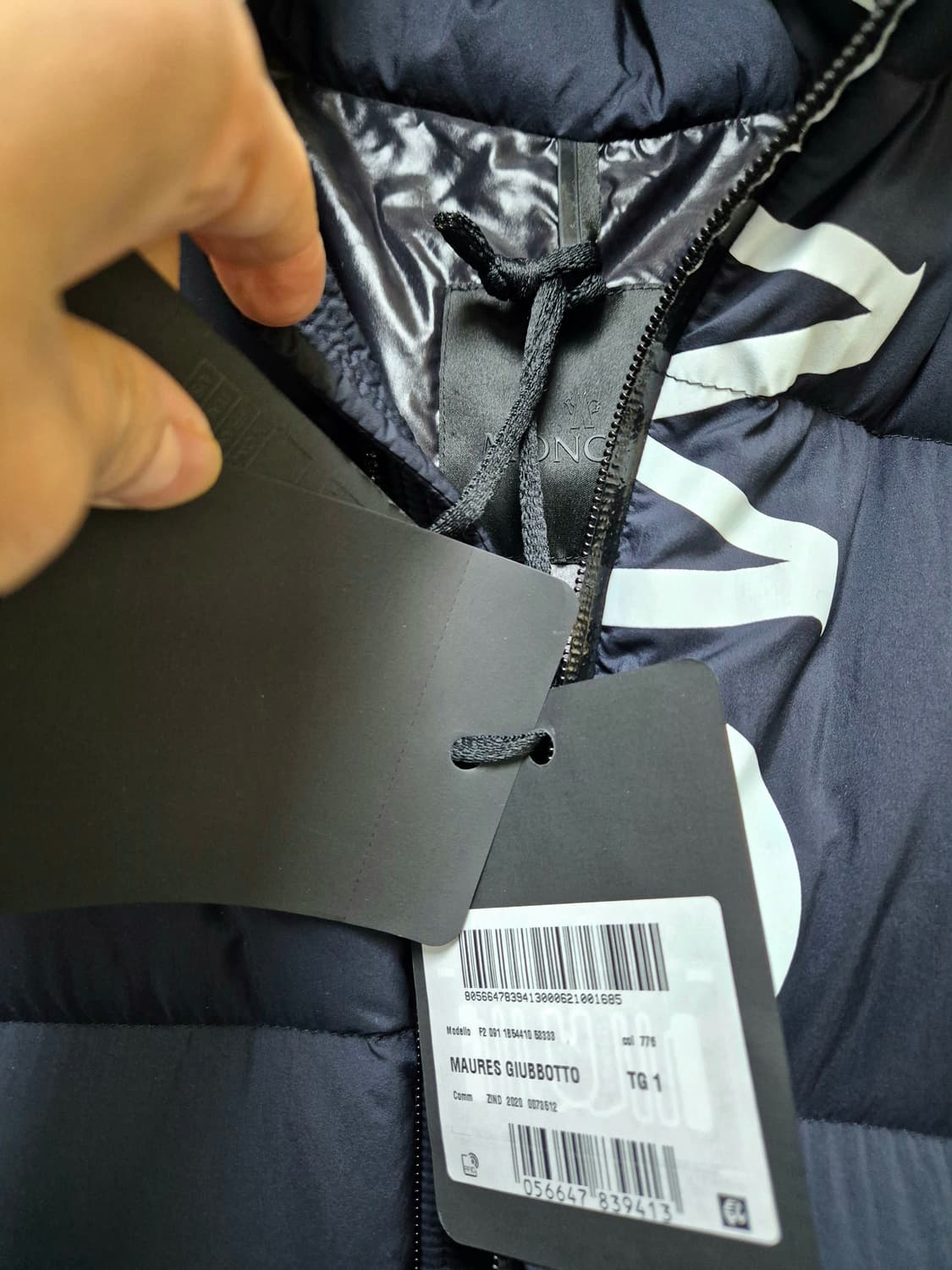 몽클레어 마우레스 maures 패딩 네이비 1(95) 정품 상품이미지4