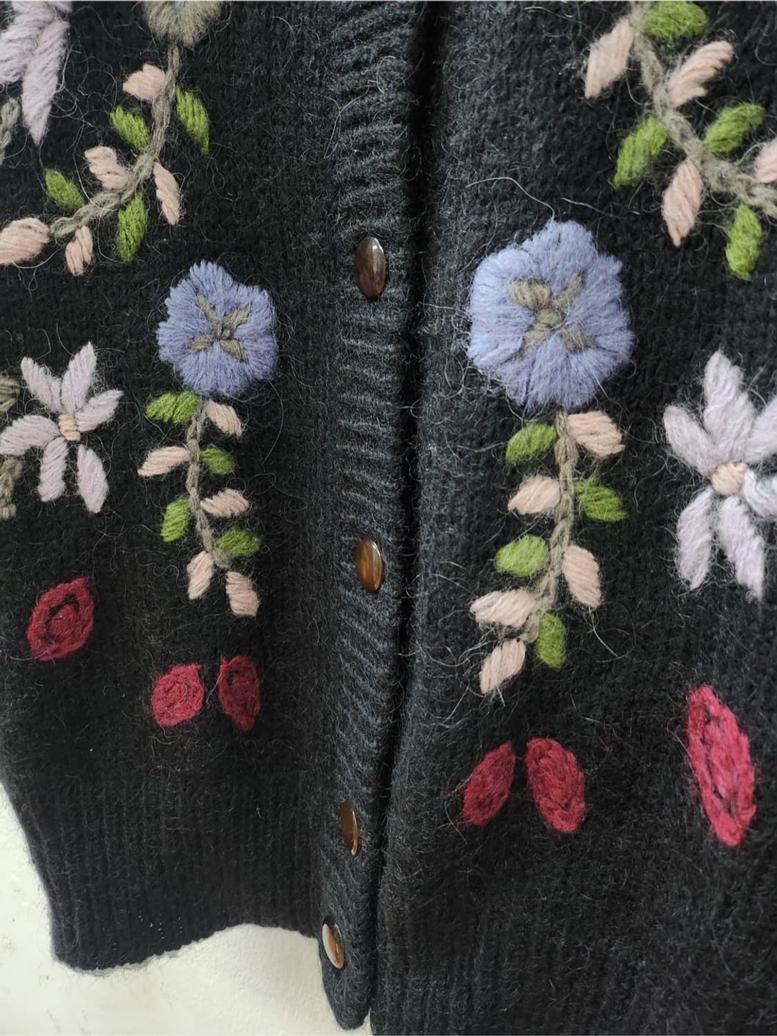 일본빈티지 울 혼방 꽃 자수 스웨터  상품이미지4