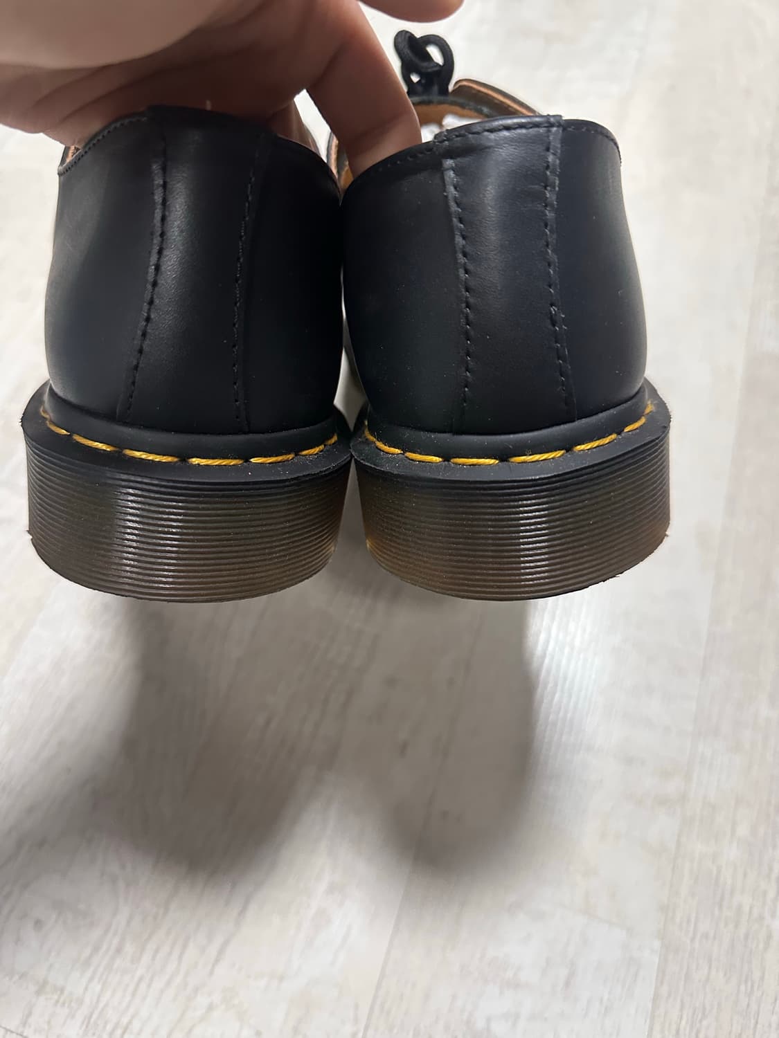 닥터마틴 1461 스무스 블랙 uk8 상품이미지3