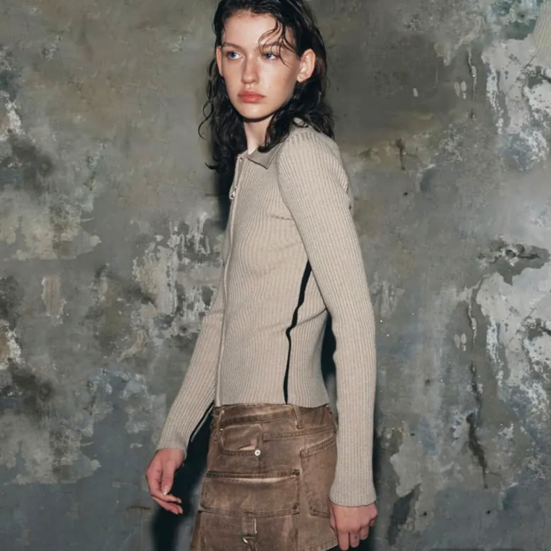 더포르타(Porta) 라인 리브드 니트집업 55-66 새상품 상품이미지2