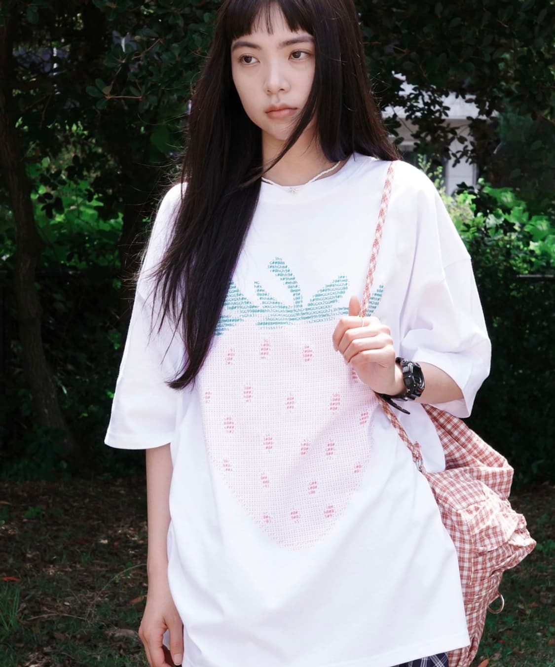 원더비지터 Ascii Strawberry Overfit T-shirt 상품이미지2