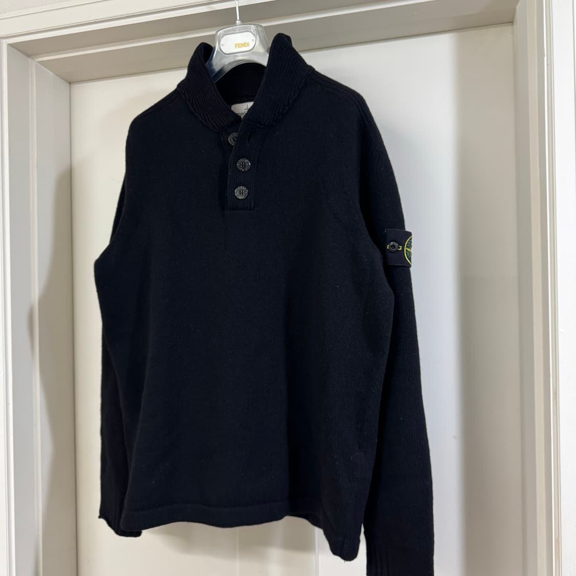 스톤아일랜드 버튼 카라 반집업 니트 L사이즈 블랙 상품이미지2