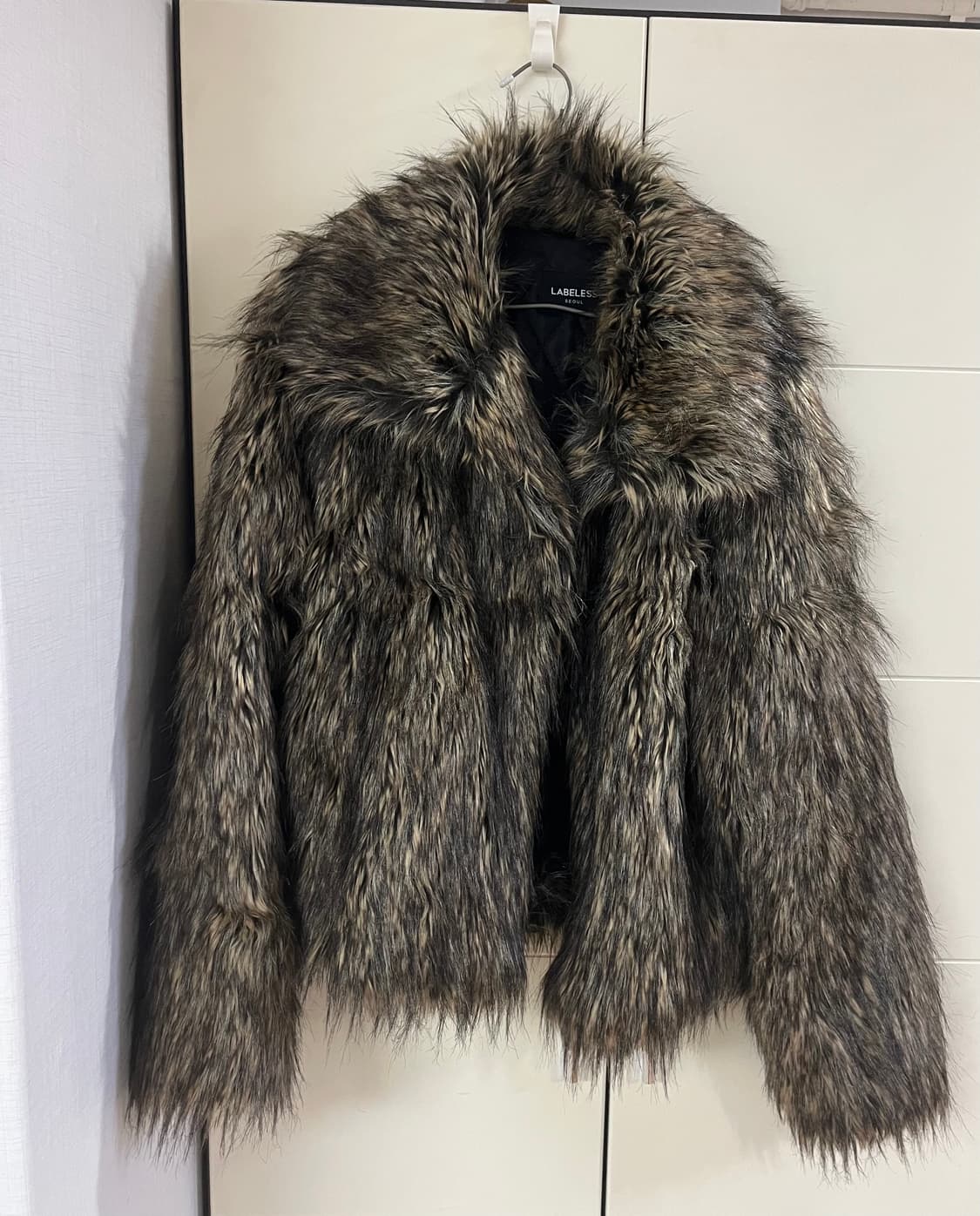 레이블리스 브라운 퍼 자켓 brown fur jacket 상품이미지1
