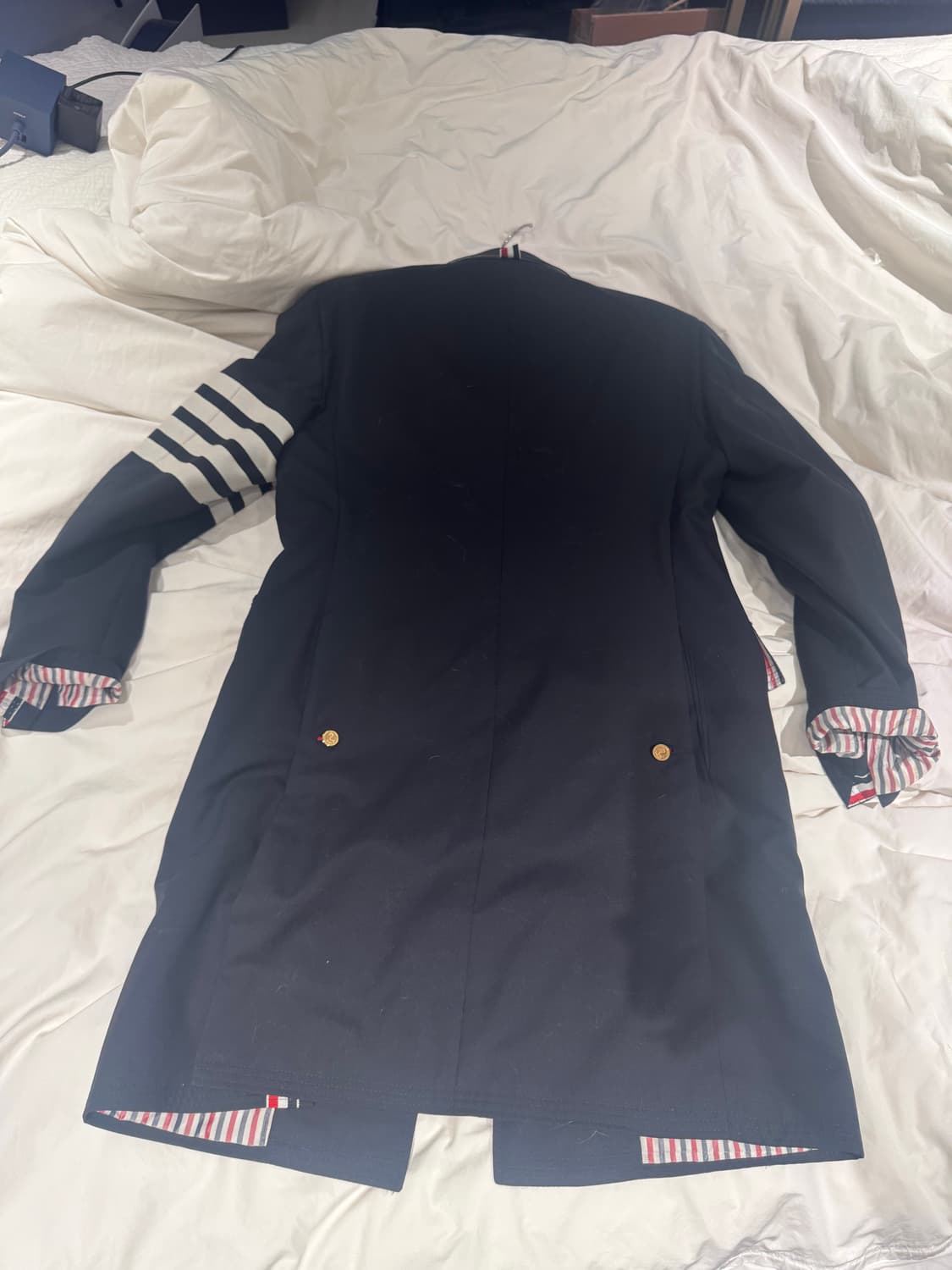 톰브라운 코트 상품이미지2