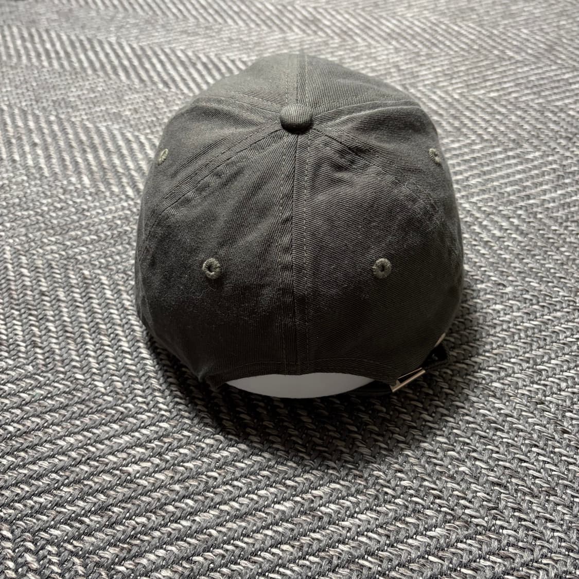 캘빈클라인 진 차콜 볼캡 OS 상품이미지3