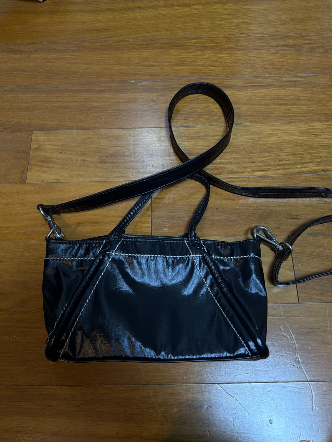 MINI COATING TOTE BAG IN BLACK 상품이미지2