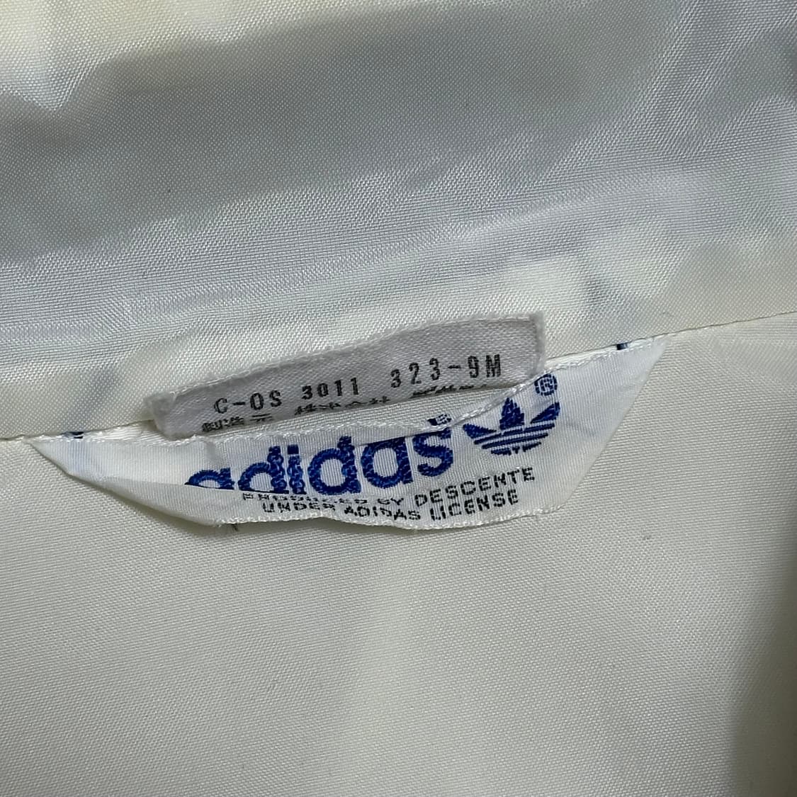 S 아디다스 첼시 올드스쿨 화이트 바람막이 상품이미지4