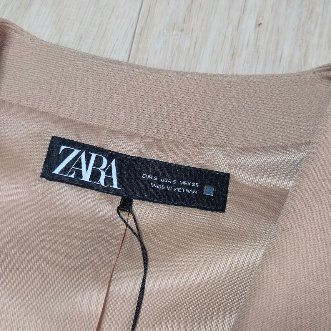 새상품) 자라 베이지 베스트 상품이미지3