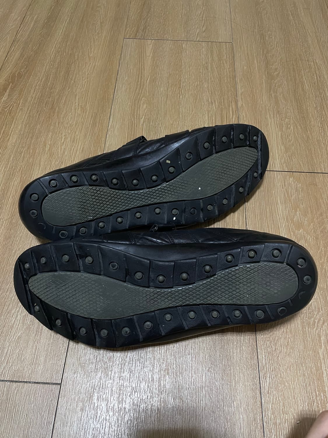 프라다 아카이브 스니커즈 상품이미지4
