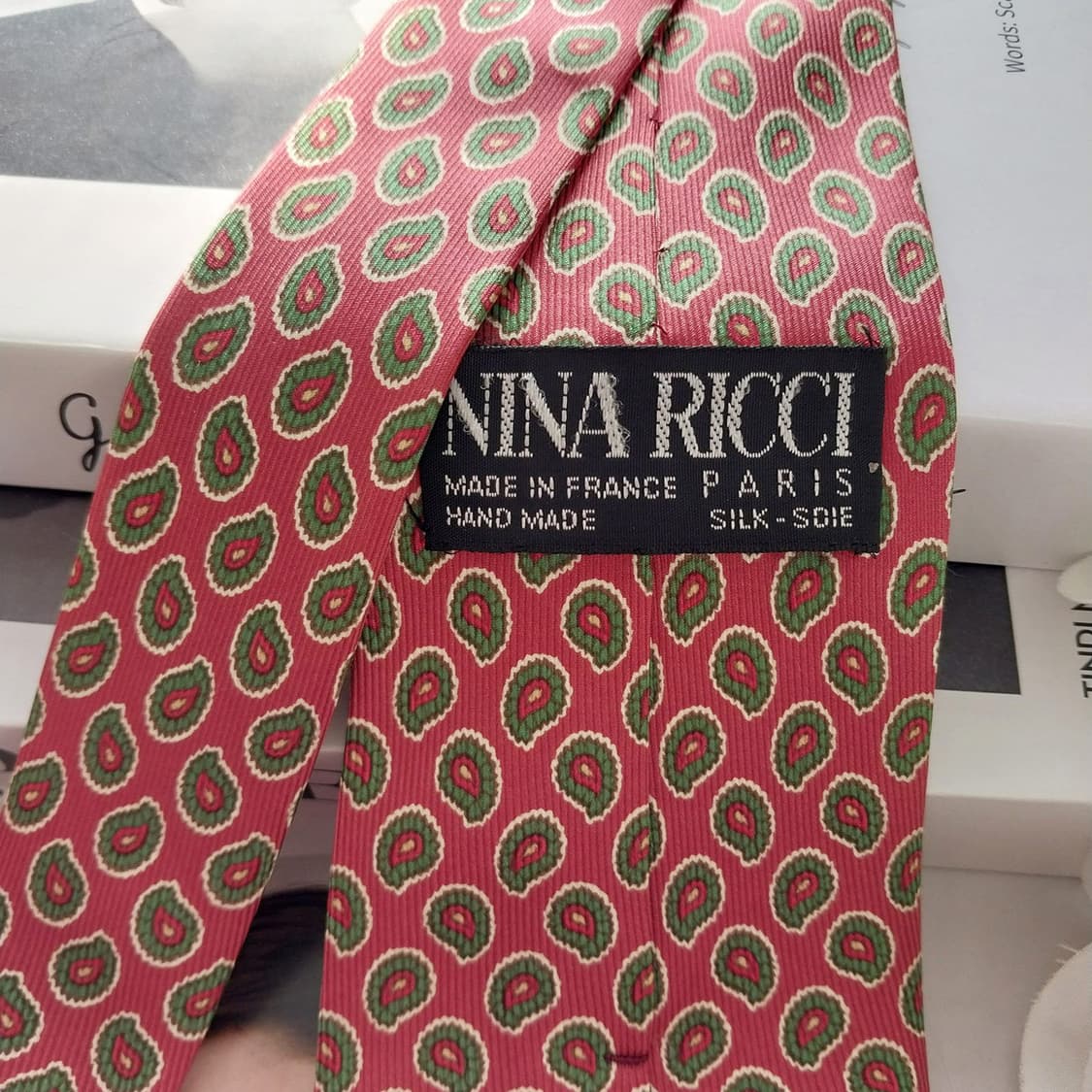 니나리치 실크 레드 페이즐리 넥타이 9cm A+등급 K1315
 상품이미지6