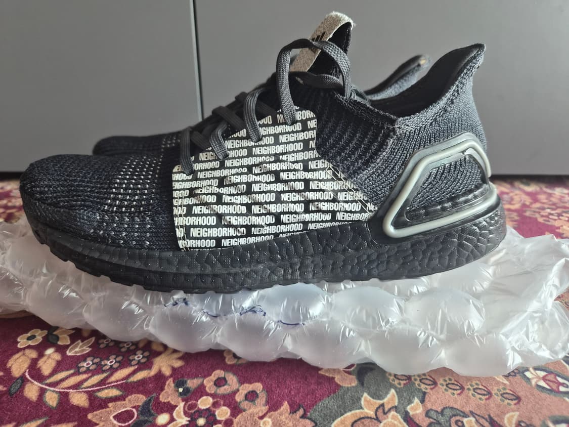 아디다스 x 네이버후드 울트라부스트 265 상품이미지3