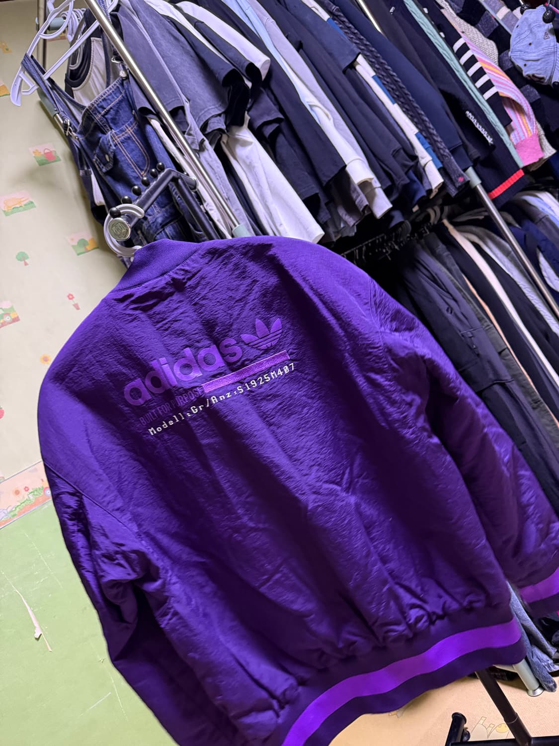 안냐세여 아디다스 희귀매물 오리지널 봄버 자켓 xs판매합니다. 상품이미지2