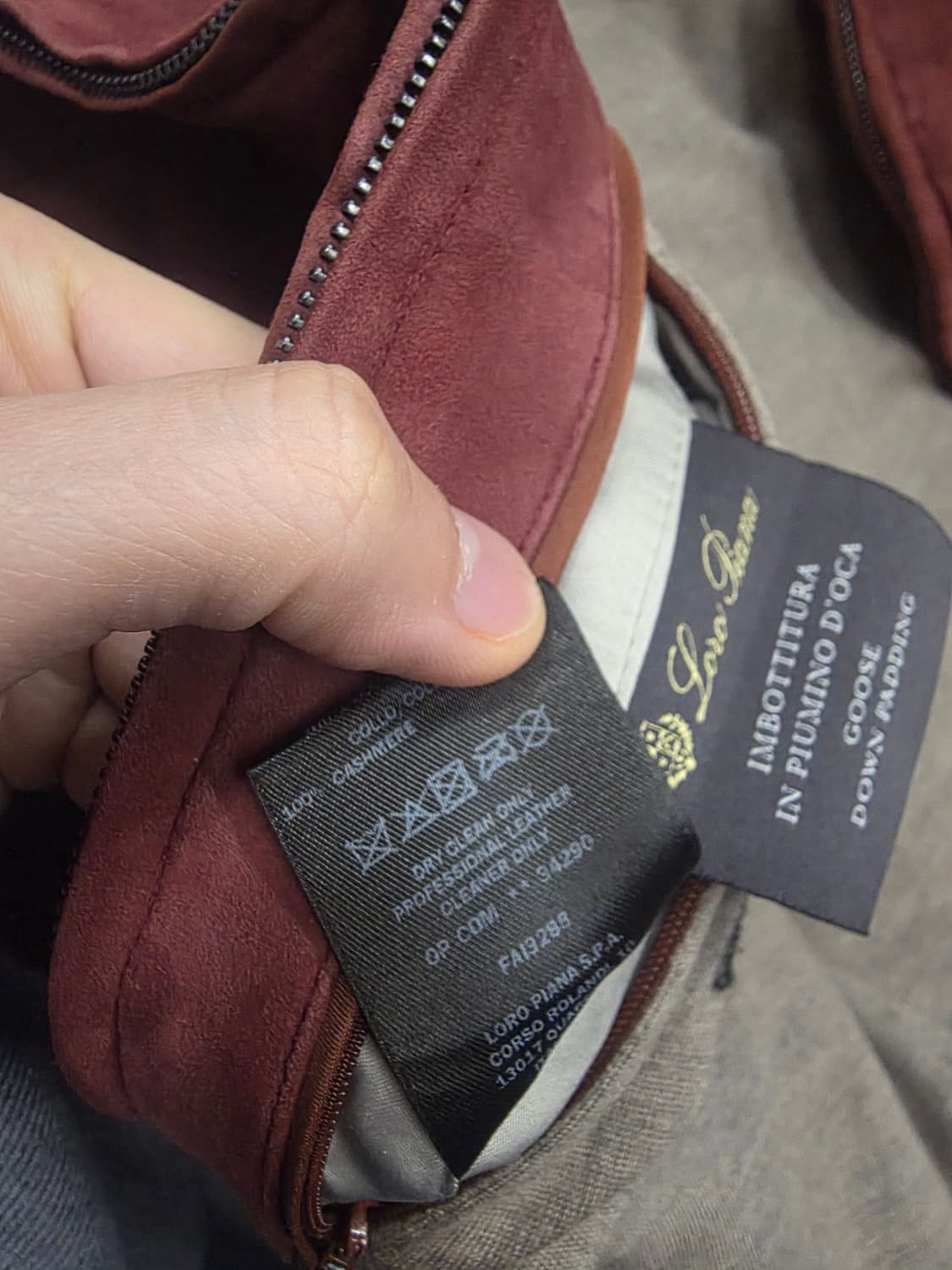 [1300만원]로로피아나 스웨이드캐시미어 키드스킨 자켓 트래블구스다운 상품이미지5