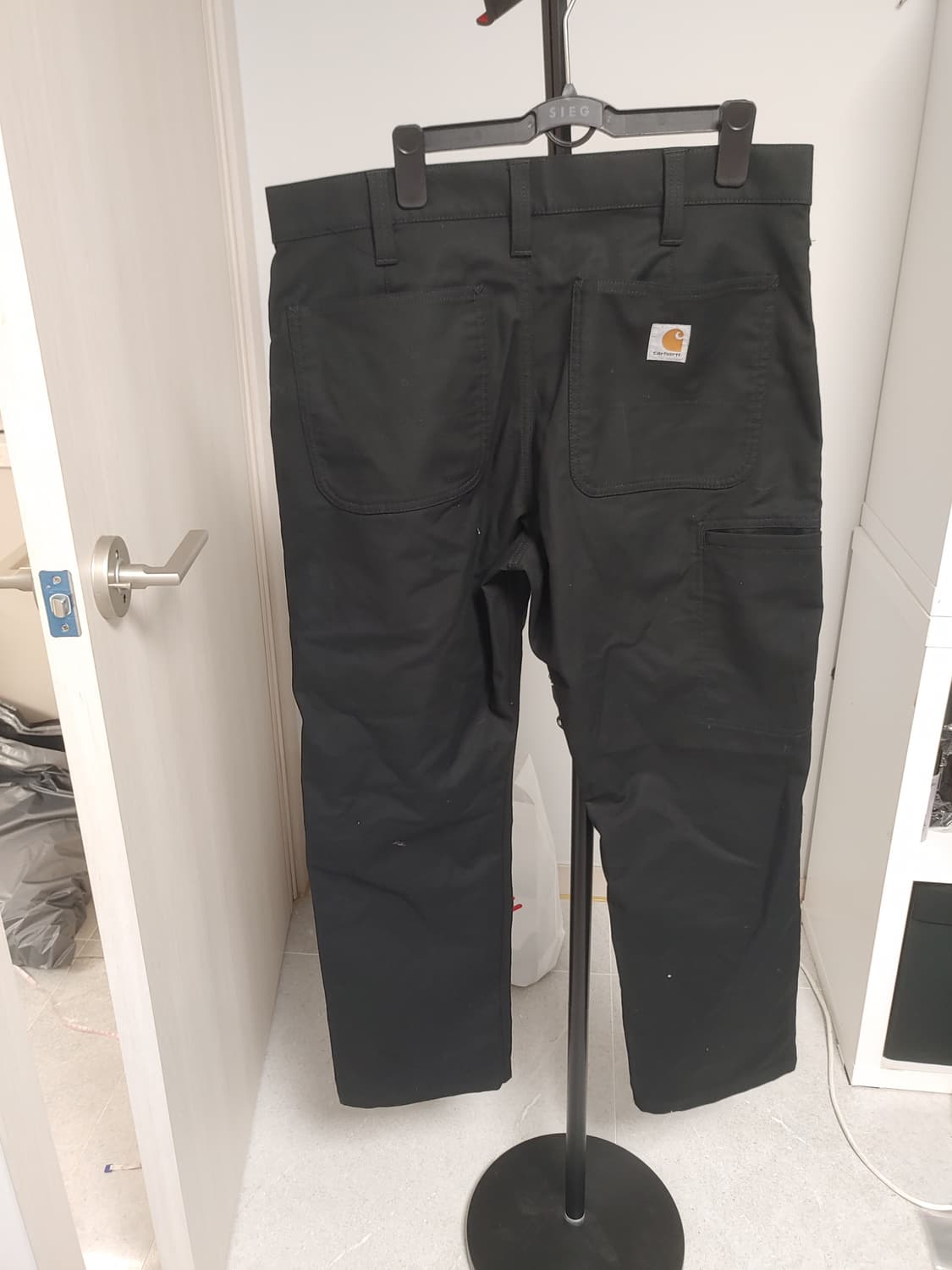 칼하트 블랙 싱글니  바지 최고좋음  -33사이즈 상품이미지3